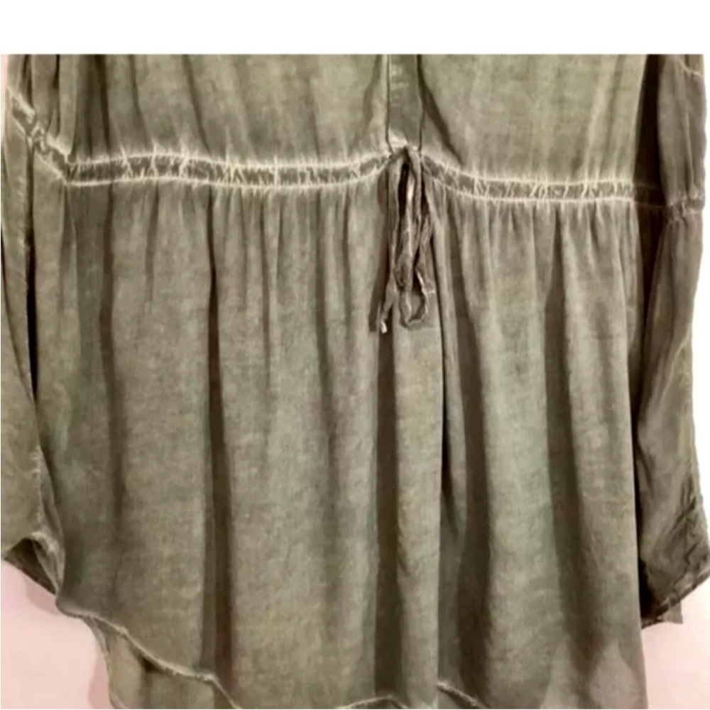Torrid top - Picture 4 of 5
